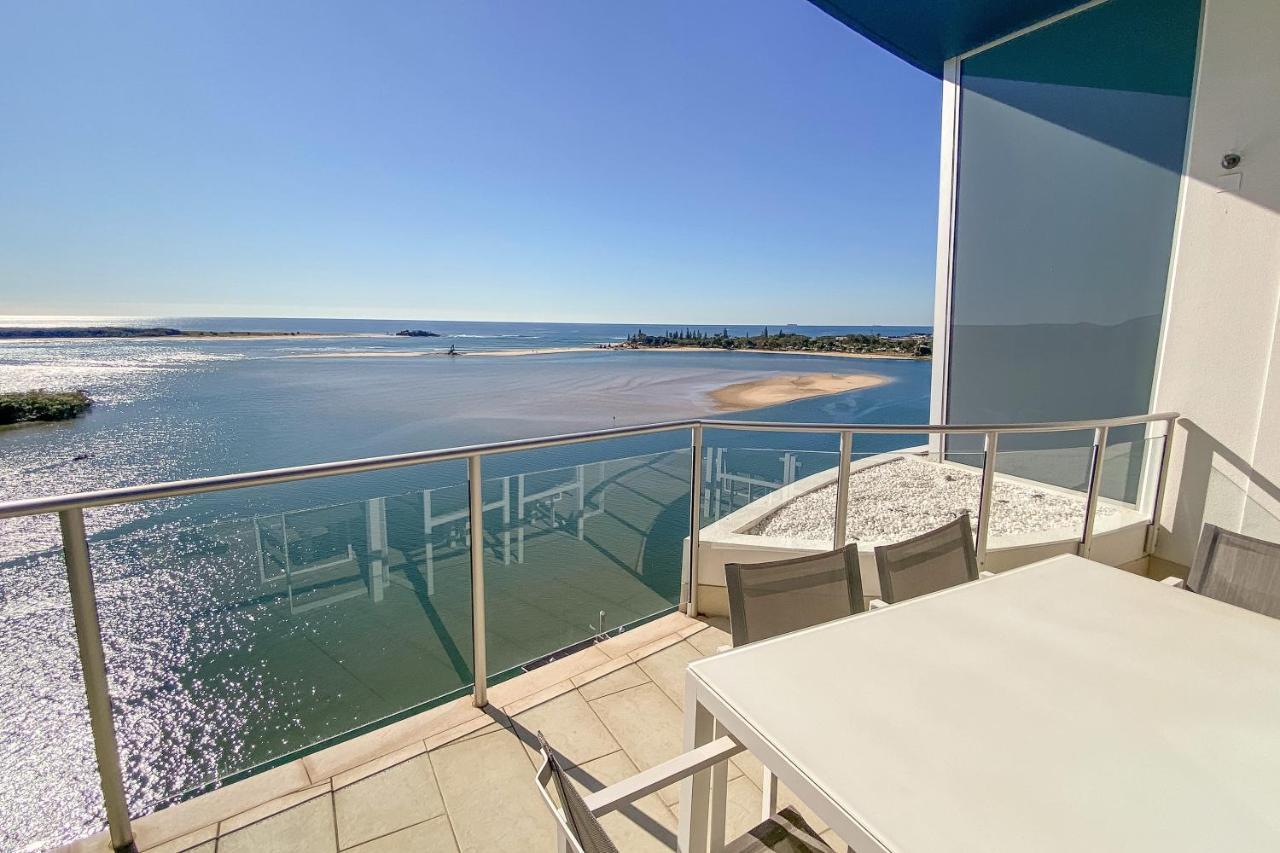 Waves Maroochy River マルーチードール エクステリア 写真