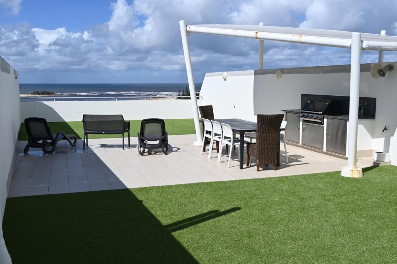 Waves Maroochy River マルーチードール エクステリア 写真