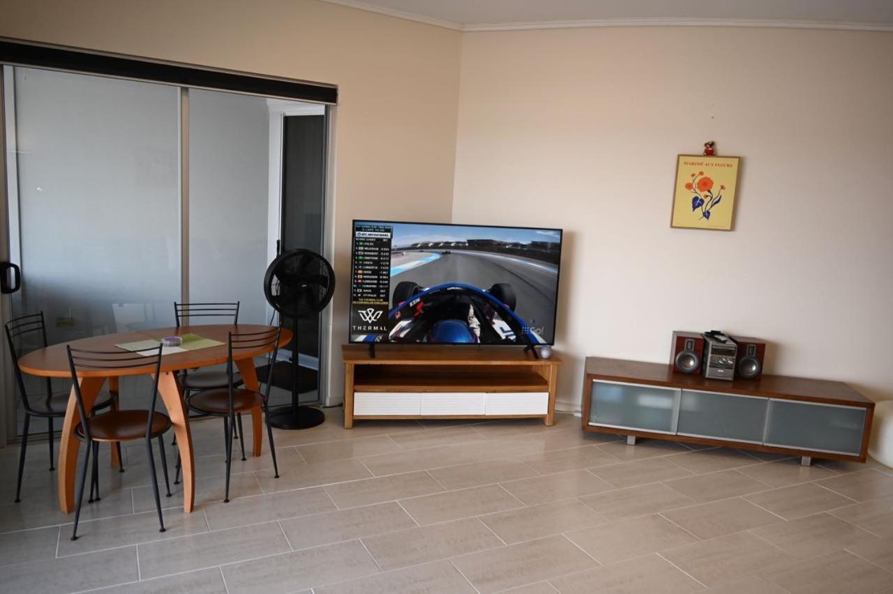 Waves Maroochy River マルーチードール エクステリア 写真