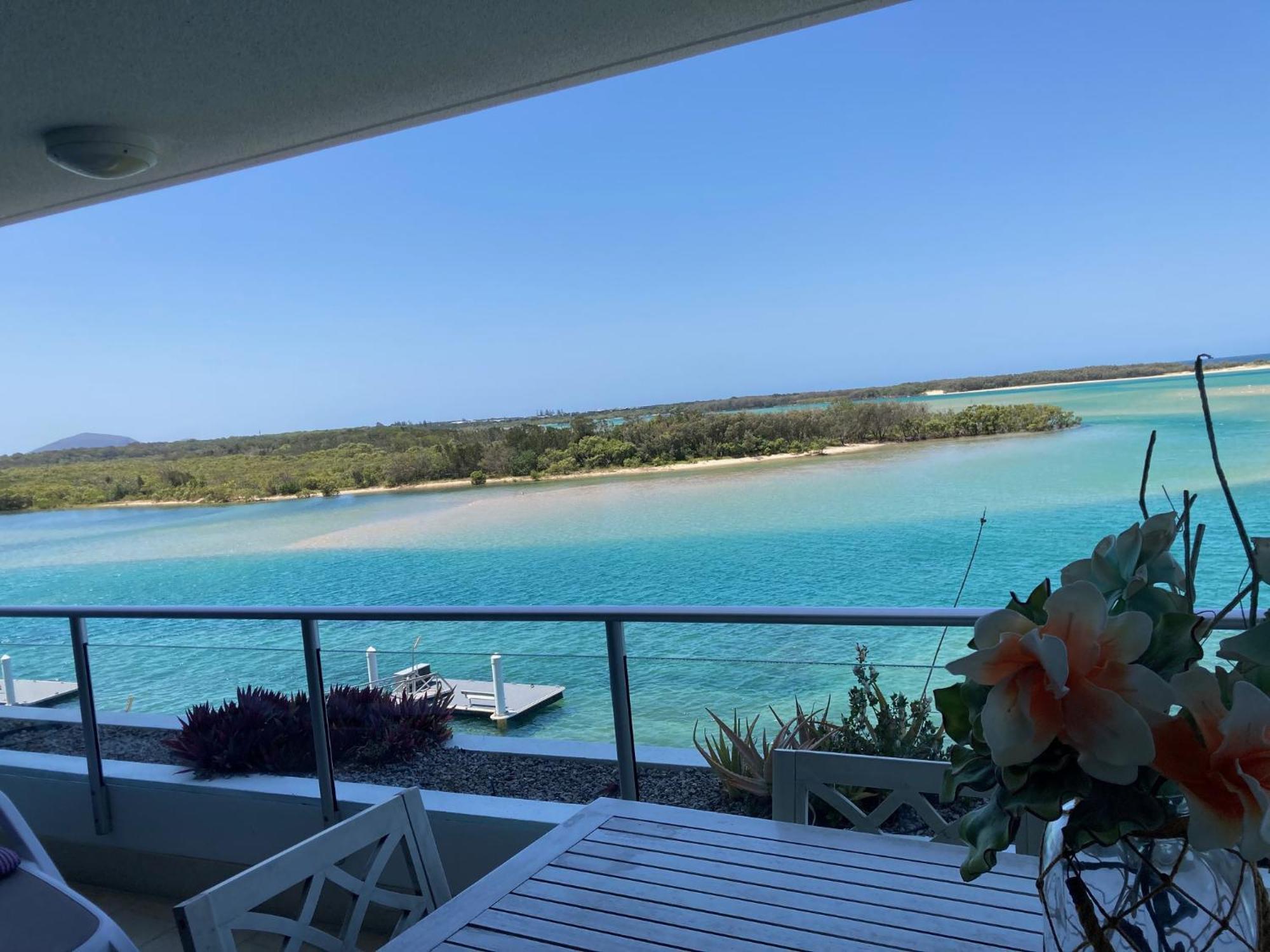 Waves Maroochy River マルーチードール エクステリア 写真