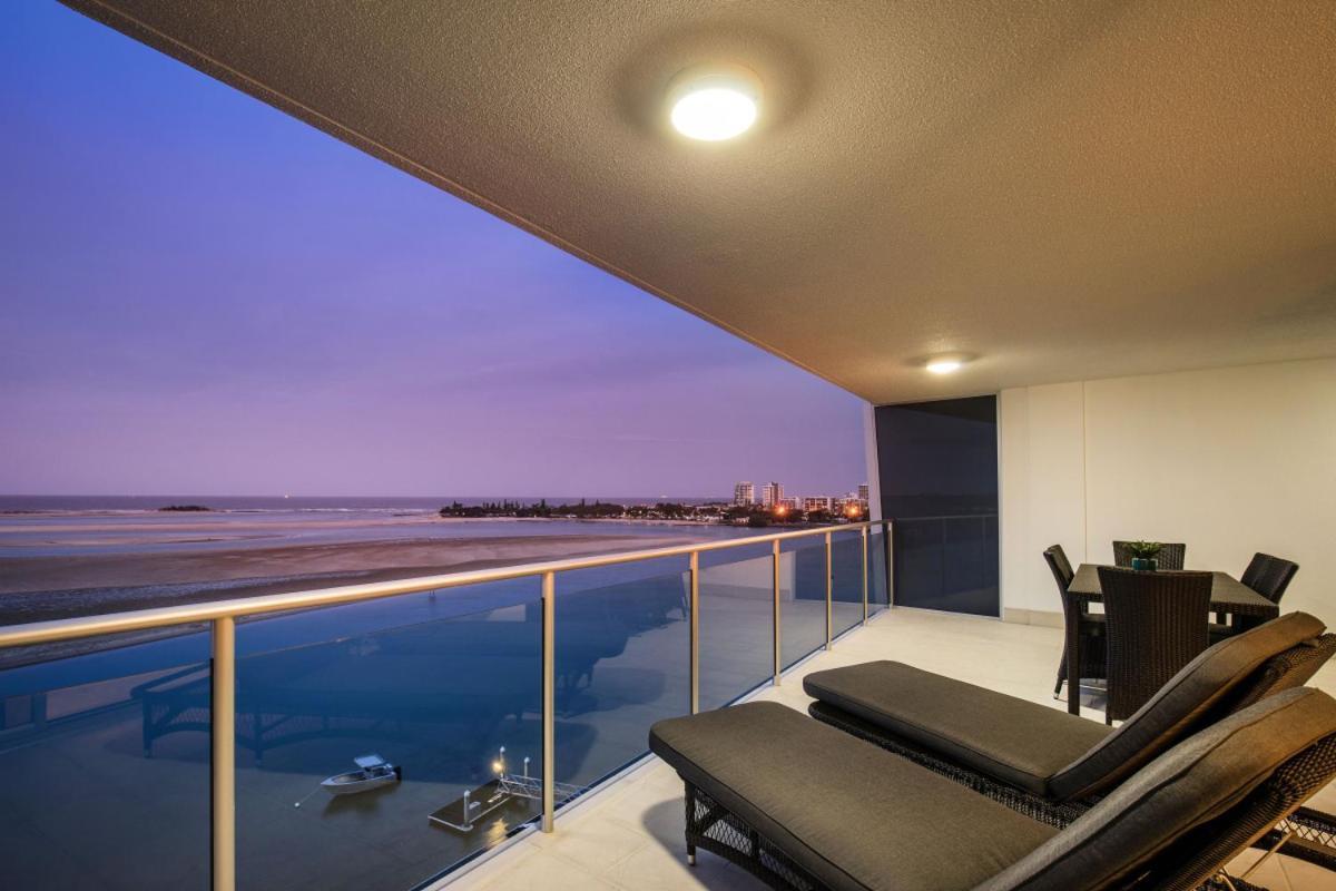 Waves Maroochy River マルーチードール エクステリア 写真